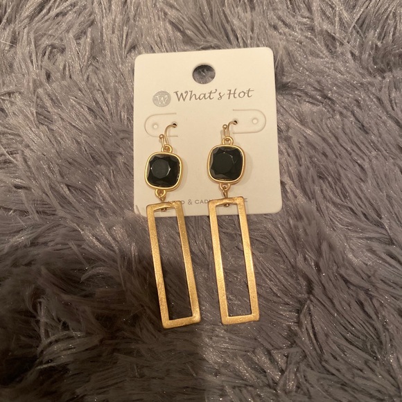 Black neutral stone and gold rectangle earrings - Picture 1 of 1